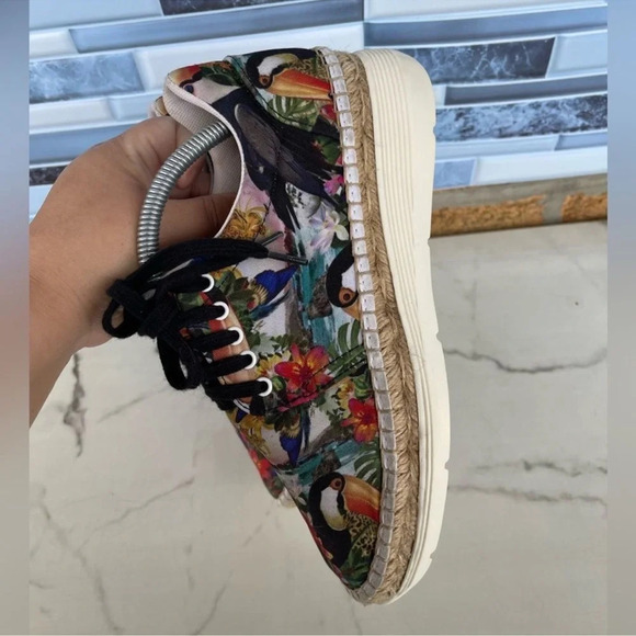 Free People Jackson Tropical Espadrille
Sneakers 37/6.5 - Picture 3 of 9